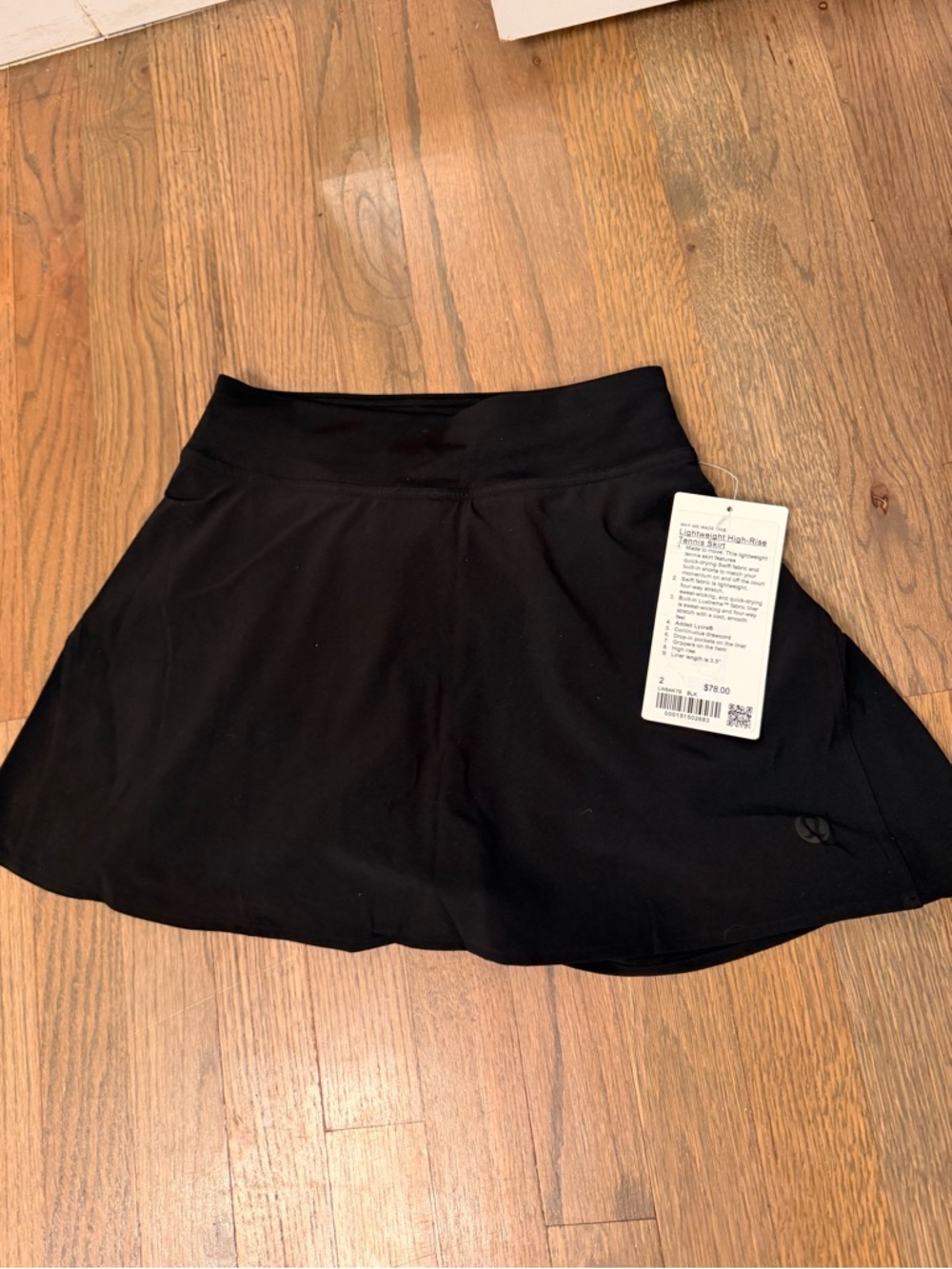 Lululemon Black skirt